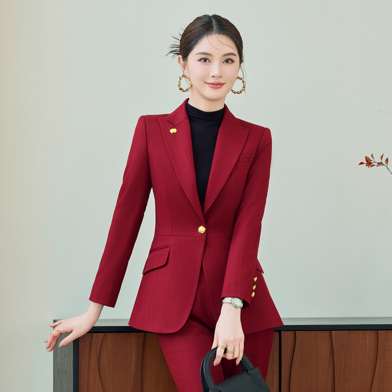 Rotes Anzugset für Damen, hoch – Women'S Red Formal Wear Bewertung und Preis